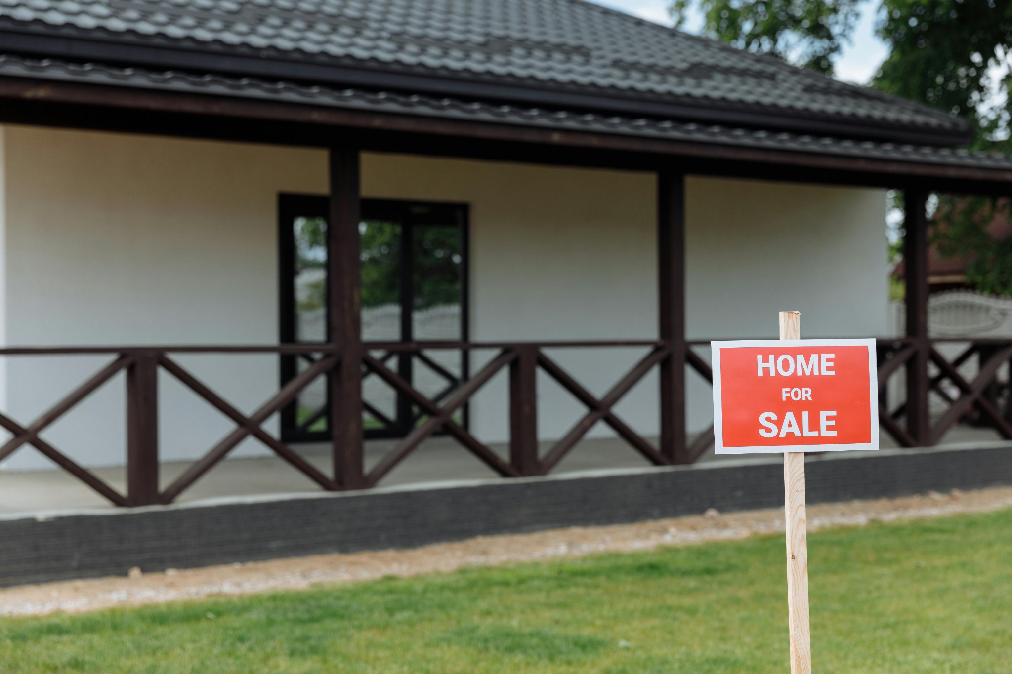 Staging for the Algorithm: How Listing Photos Are Being Ranked by AI in 2026